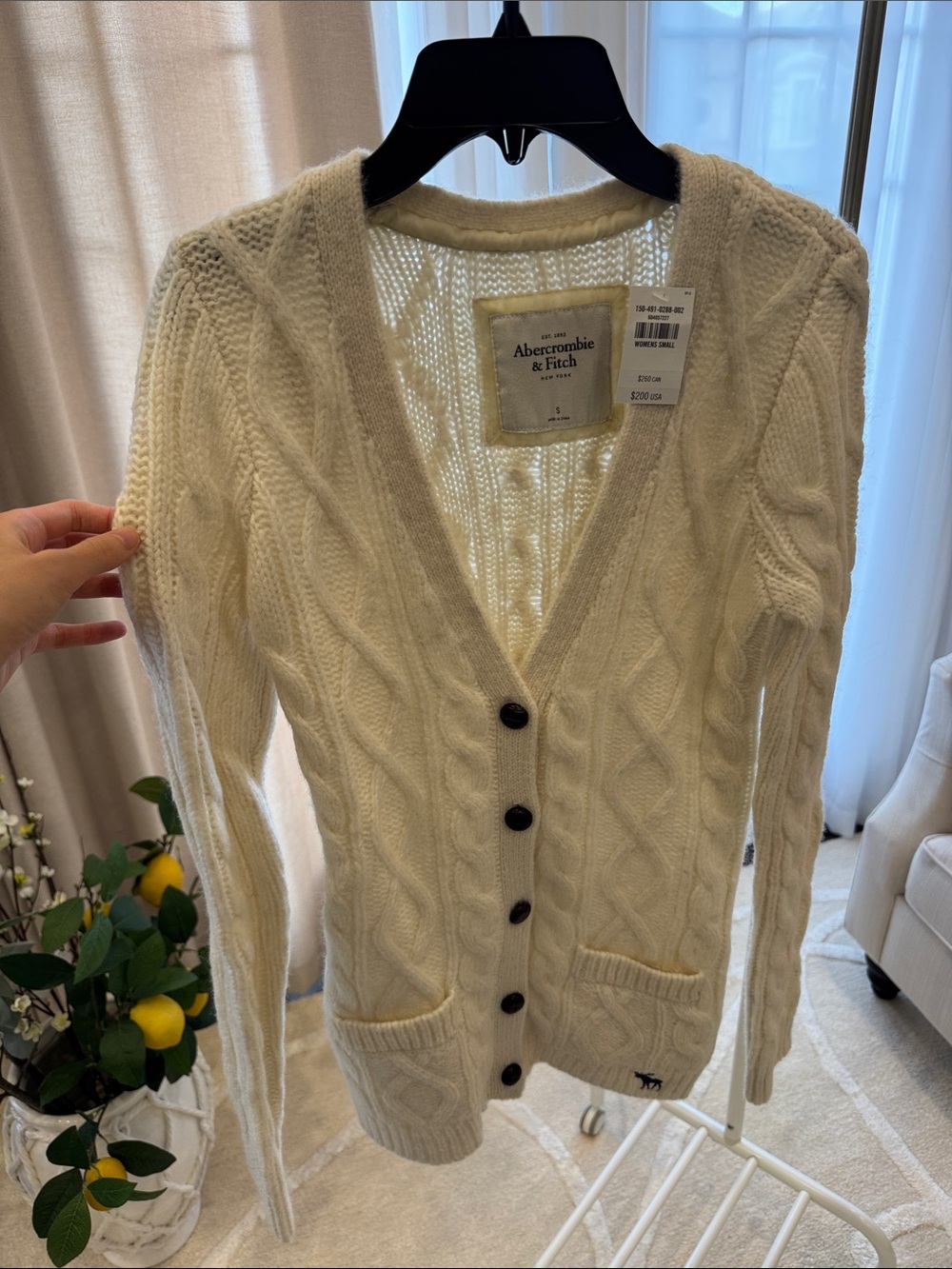 Abercrombie & Fitch Cream Cable-Knit V-Neck Cardigan with Front Buttons Alpaca